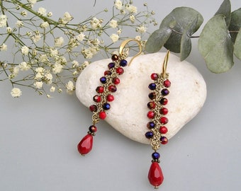 Boucles d'oreilles pendantes au crochet et perles en verre rouge et violet