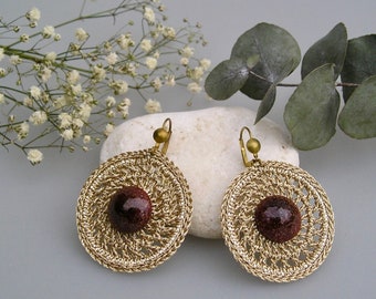 Round crochet earrings, brown glass cabochon