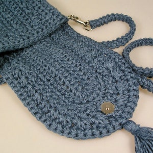 Small blue handmade crochet shoulder bag image 4