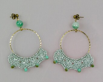 Boucles d'oreille rondes au crochet vert d'eau