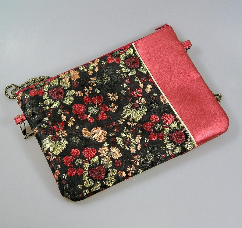 Pochette sac à main de soirée tissus japonais noir à fleurs et simili cuir rouge image 1