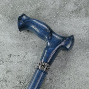 人間工学に基づいた杖 - インディゴ木製杖 - ユニセックス杖 - 両親へのギフト - 女性用クラシック杖 - たてがみ用カスタム杖