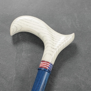 American Oak Wood Walking Cane – Ergonomic Handle, Polished Finish, Patriotic Design