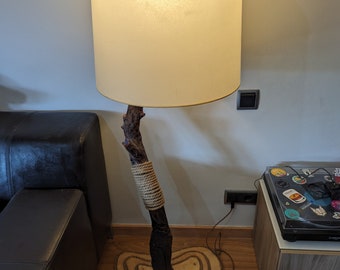 Floor lamp