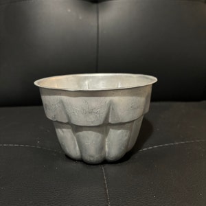 Vintage Aluminium Small Jelly Mould