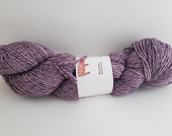 Periwinkle's Dusk lll Twist merino worsted yarn 301 yds