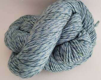 Dakota's Glacier Ill Twist merino worsted yarn 301 yds