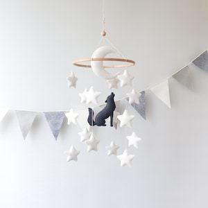 Felt wolf baby mobile for crib, Forest animals nursery decor, Moon and stars mobile, Woodland nursery theme, Gender neutral baby shower gift