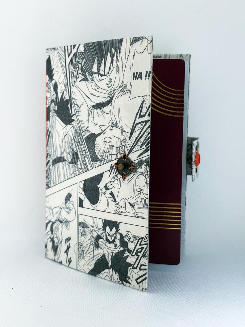 Funda para pasaporte de Dragon Ball Super: Regalo ecológico Tetra Pak de cómics reciclados imagen 7