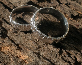 Snake ring Solid 18k white gold. Engagement rings