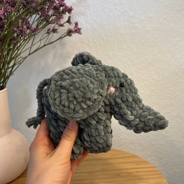 Amigurumi | Häkelmuster | Elefant | PDF Download | US und DE  | einfach | chenille | crochet toy | Baby Geschenk | Muttertag