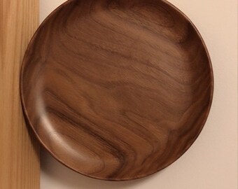 Elegancia rústica: plato de madera de 15 cm hecho a mano para cenar con estilo