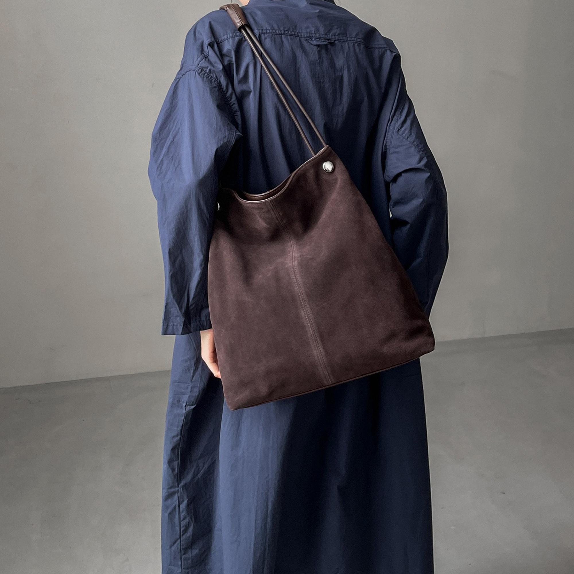 MEDIUM TOTE BAG WITH BELT 35 IN RUSSET BROWN SUEDE