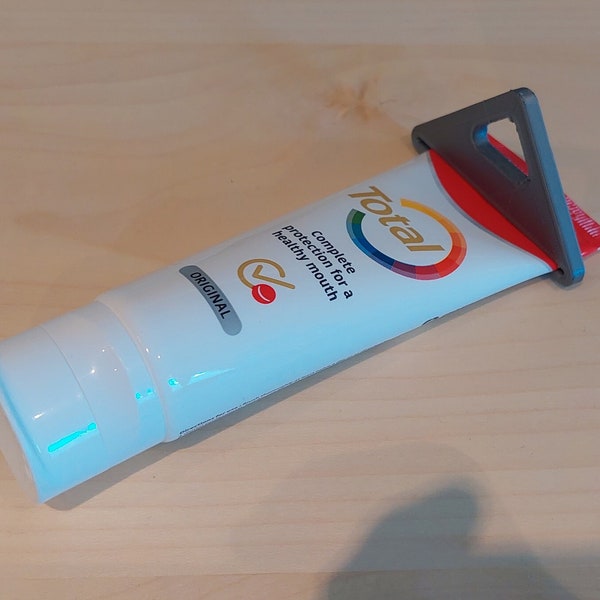 3D Printed Toothpaste Squeezer