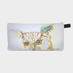 Bolsa carteira pequena Owl Cosmetic Clutch por Bonnie Karr~Schuerhoff