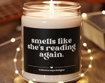 Book Lover Candle, Smells Like She's Reading Again, 50-60 Hour Burn