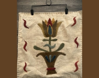 Fraktur Tulip Wool Applique Pattern