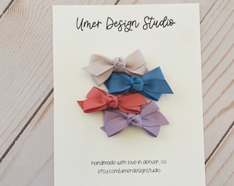 Tiny Bow Hair Clips / Tiny Baby Bow / Baby Hair Clips / Hair Clips for Baby / Grosgrain Bows
