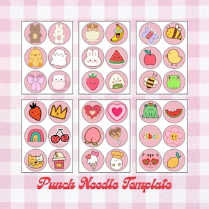 Op de afbeelding: Een vel roze stickers met diverse cartoon illustraties, waaronder dieren, eten en objecten. De stickers zijn gerangschikt in cirkels en geplaatst tegen een roze ruitjes achtergrond. De tekst onderaan luidt "Punch Needle Template."