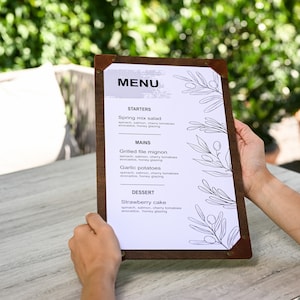 Tablica menu z uchwytami narożnymi, uchwyt na menu restauracyjne, spersonalizowana okładka menu, uchwyty na karty menu, schowek na menu obiadowe