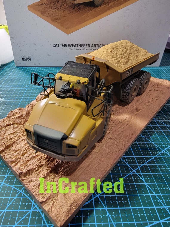 その他 CAT 745 WEATHERED ARTICULATED TRUCK Cat 745 Articulated Truck