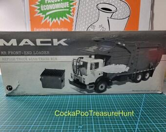 Camion Poubelle Mack MR à Benne Latérale – Modèle 1/34 First Gear, Métal Et Plastique
