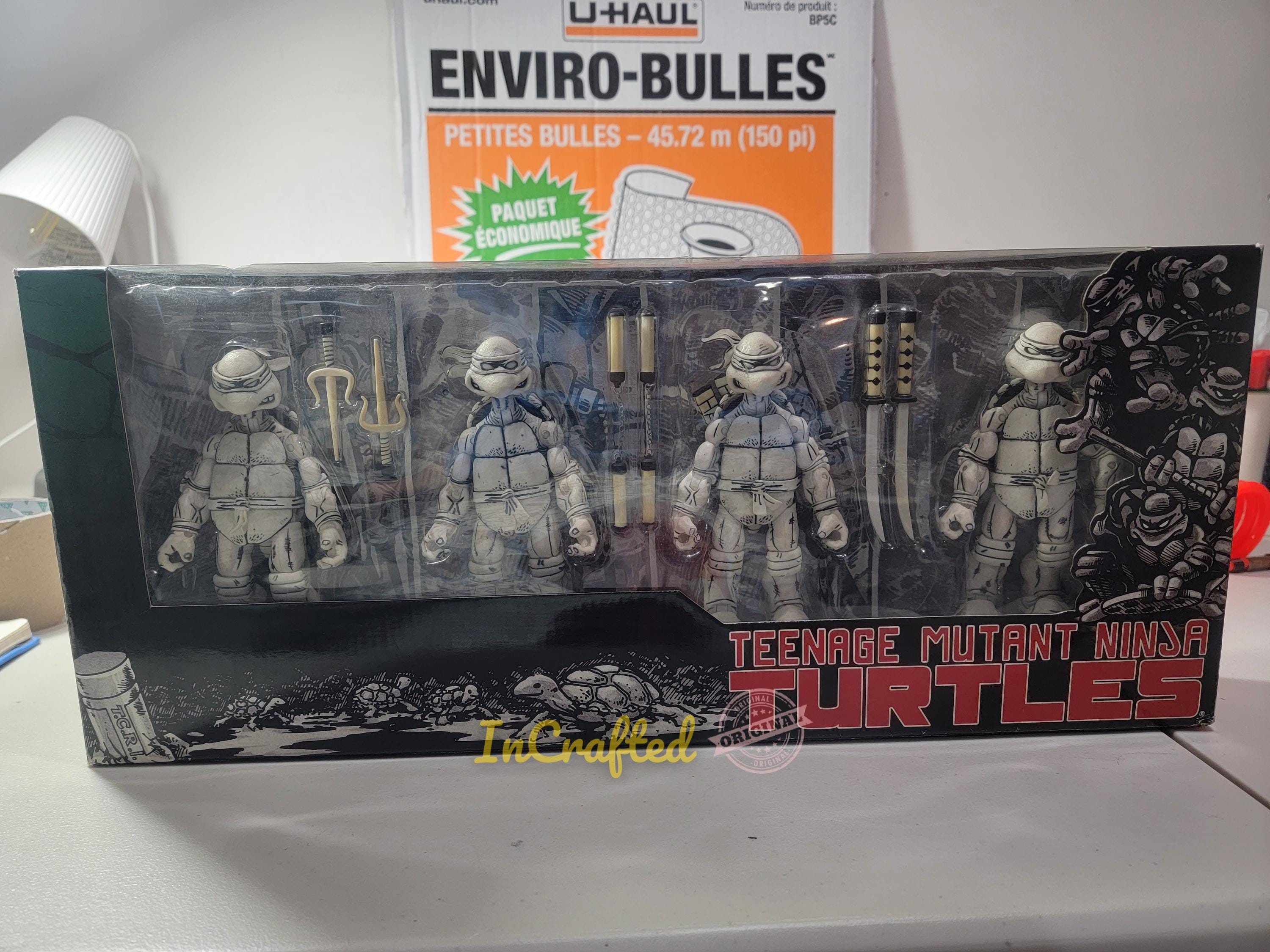 NECA 2008 TMNT Black White 4 Figures Exclusive Used Box Set