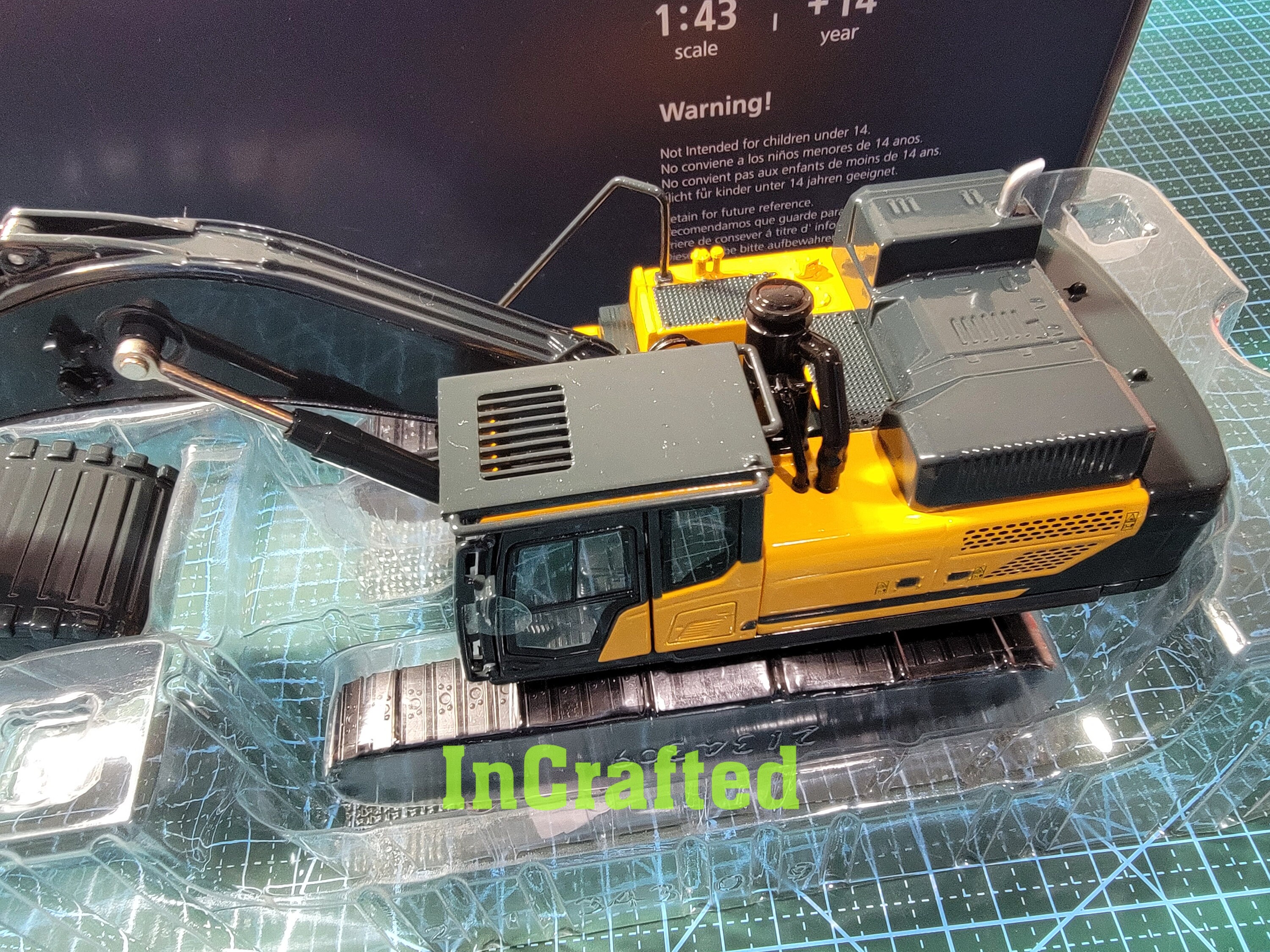Hyundai Construction Equipment Crawler Excavator HX505L 1/43