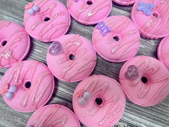 Pink Sugar Donut Prize Bath Bomb | Floral Fruity Scent Bath Bomb | Foaming Bath Bomb | Pink Bath Bomb | Candy Bath Bomb | Aromatherapy Gift