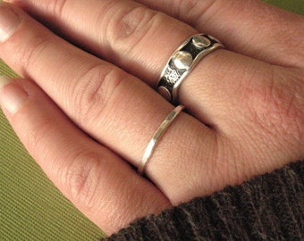 Fine silver skinny ring - "Single Skinny"