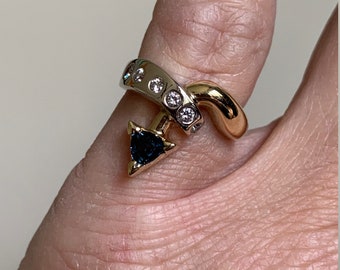 ESTATE - Deep Blue Trillion Cut Sapphire and Diamond Yellow Gold - Two Tone