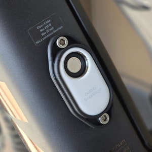 SmarTag2 Case with Magnetic Lid for Bicycle - Uses Water Bottle Bolt Holes