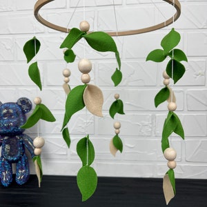 Baby forest mobile, Green mobile, Green floral nursery mobile, Baby shower gift, minimalist mobile, baby shower gift, mobile for baby.