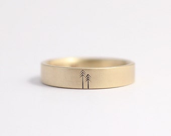 Wedding Band or Engagement Ring in yellow gold with woodland pines 4mm Yellow Gold