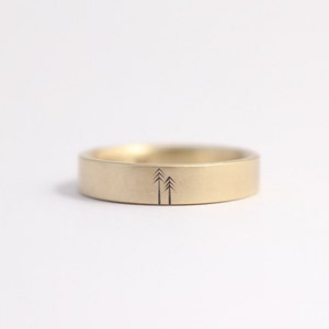 Wedding Band or Engagement Ring in yellow gold with woodland pines 4mm Yellow Gold