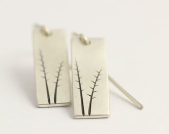 Drop Earrings in Sterling Silver with Flax Flowers