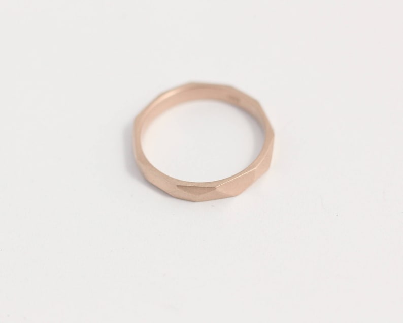 Faceted Wedding Band in Ethical Rose Gold with Asymmetrical Facets 3mm image 4