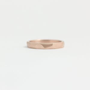 Faceted Wedding Band in Ethical Rose Gold with Asymmetrical Facets 3mm image 3