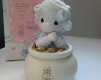 Vintage precious moments ceramic figurine, 1993 collectible new in box, you're the end of my rainbow figurine