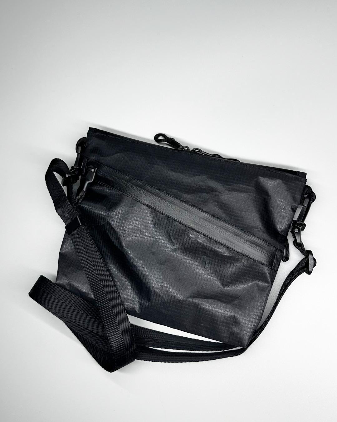 防水X-Pacメッセンジャーバッグ：テックウェア通勤用ショルダーバッグ
