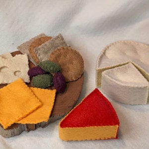 Felt Food Cheese Charcuterie Board - pretend play - play kitchen