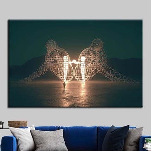 Alexander Milov, Dos personas dándose la espalda en Burning Man, arte mural en lienzo, Niños encarcelados en cuerpos de adultos, arte de estatuas