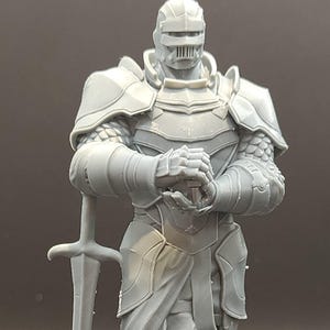 Dnd Knight Miniature 32mm Unpainted Fantasy Tabletop Miniature for Dungeons and Dragons & Pathfinder Games