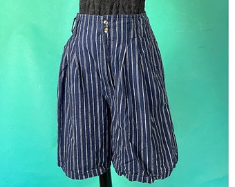 Vintage 90s Navy Striped High Waisted Honors Pleat Bermuda Pocketed Shorts size 14