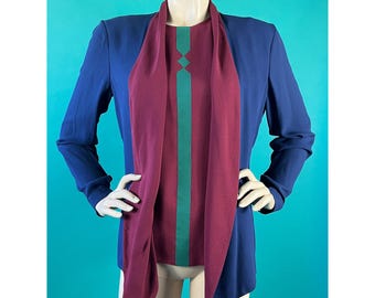 Conjunto de blusa de seda con joyas en bloque de color azul marino y magenta de Gianni Versace Couture, años 90, talla 44