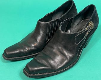 Vintage 90s Coldwater Creek Black Suede Ankle Western Boots size 8 and a half M