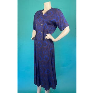 Vintage 1980s Paisley Ultra Violet Purple Liz Claiborne Short Sleeve Double Breasted Dress size 8