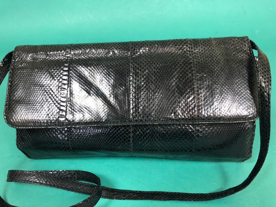 Vintage 1980s Black Snakeskin Clutch handbag - image 2