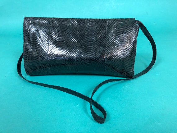 Vintage 1980s Black Snakeskin Clutch handbag - image 3