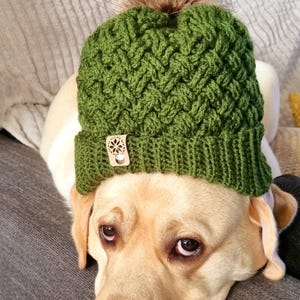 Elegante Keltische Strick Häkelmütze für Männer und Frauen, Handgefertigtes Winter Accessoire mit Klassischem Design und Weichem Garn